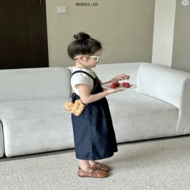 SÉT YẾM ỐNG RỘNG MIX ÁO THUN MỎNG CỔ BÈO -sỉ Áo : 105k            Yếm : 168k