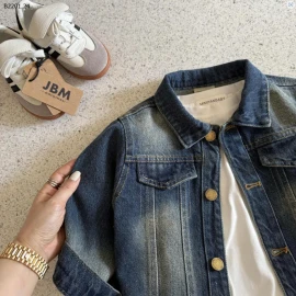 ÁO KHOÁC JEAN CHỮ NỔI CÁ TÍNH MMY-sỉ 224k