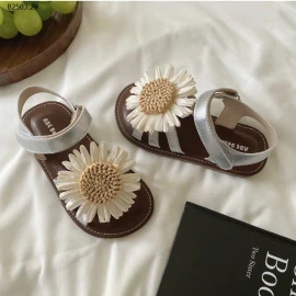 Dép hoa cúc cho bé xinh xỉu -sỉ 280k