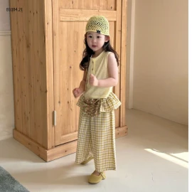 SET ÁO SÁT NÁCH + QUẦN KẺ VÀNG KEM BÉ GÁI - sỉ Áo: 97k  Quần: 147k 