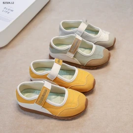 GIÀY THỂ THAO QUAI DÁN CHO BÉ-sỉ Sz 23-25 : 141k            Sz 26-30 : 151k             Sz 31-36 : 162k 