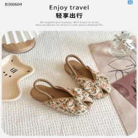 SANDAL NƠ HỌA TIẾT HOA LÁ BG-Sỉ giá 105k 