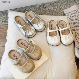 Giày xinh quá -Giá sỉ  giá sz 21-25: 113k  sz 26-30: 123k  sz 31-34: 132k 