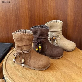 Bốt Martin ống giữa đính nơ tua rua Maillard - Giá sỉ sz 23-30: 178k  sz 31-36: 185k 