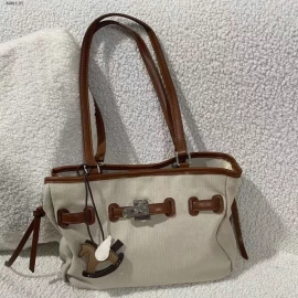 Chio túi vải siêu đẹp , kèm charm ngựa .   - sỉ 230k