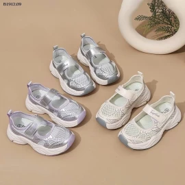 Giày đi thoáng khí quanh năm- Giá sỉ sz 26-30: 136k sz 31-36: 144k