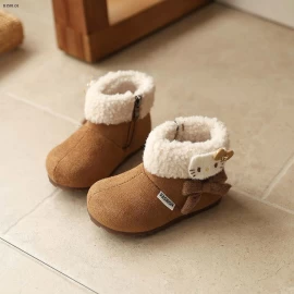 BOOT LÔNG CỪU KITTY-Giá sỉ sz 21-25 giá 168k  sz 26-30 giá 178k  sz 31-33: 189k 