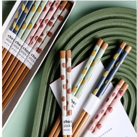 SET 8 ĐÔI ĐŨA GỖ HOA VĂN-Giá sỉ 65k