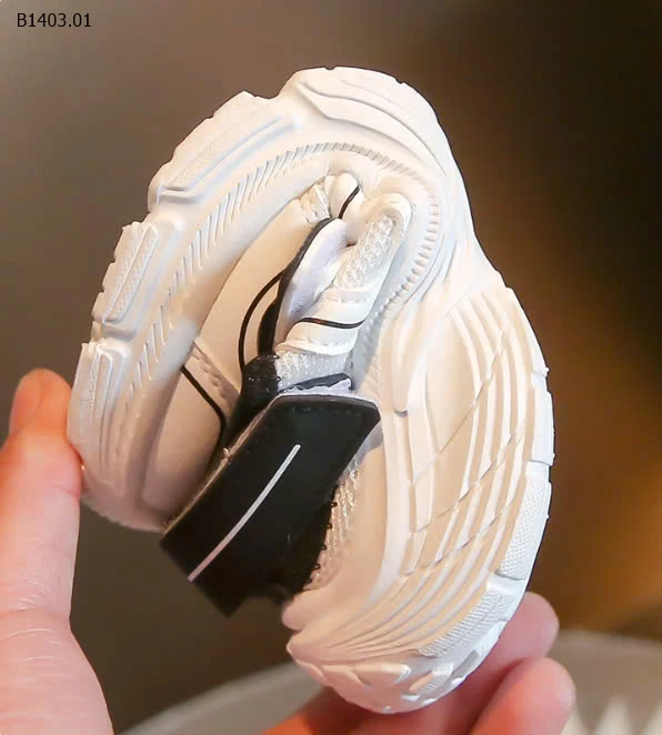 SANDAL THOÁNG KHÍ CHO BÉ -sỉ Sz 22-26 : 148k           Sz 27-36 : 163k