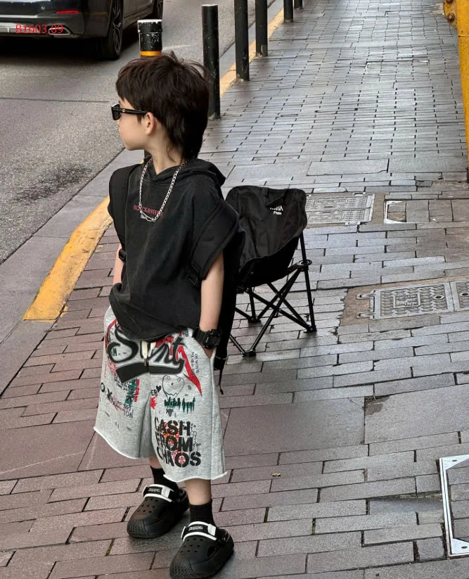 ÁO CỘC TAY CÓ MŨ MIX QUẦN SHORT HOẠ TIẾT TAIRU-sỉ Áo : 171k           Quần : 171k