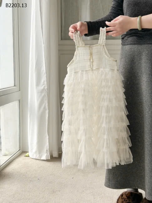 Váy dài trắng ngọt ngào cho bé-sỉ 200k