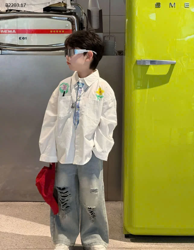 Set áo sơ mi trắng mix jean rách bé trai -sỉ Áo : 187k          Quần : 189k