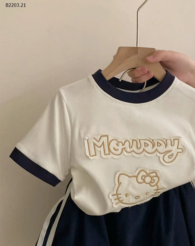 SÉT ÁO PHÔNG TRẮNG MIX QUẦN -sỉ Áo : 155k           Quần : 165k