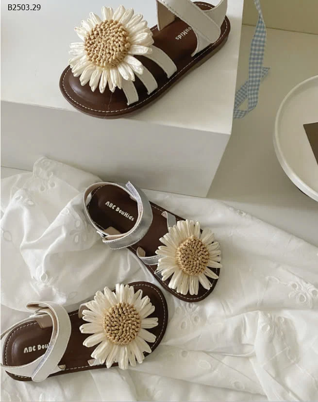 Dép hoa cúc cho bé xinh xỉu -sỉ 280k