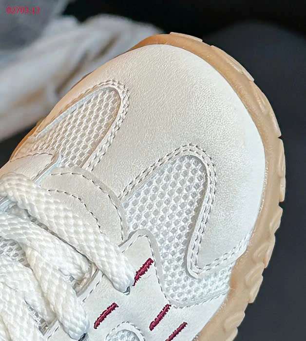 GIÀY THỂ THAO THOÁNG KHÍ CHO BÉ-sỉ 195k