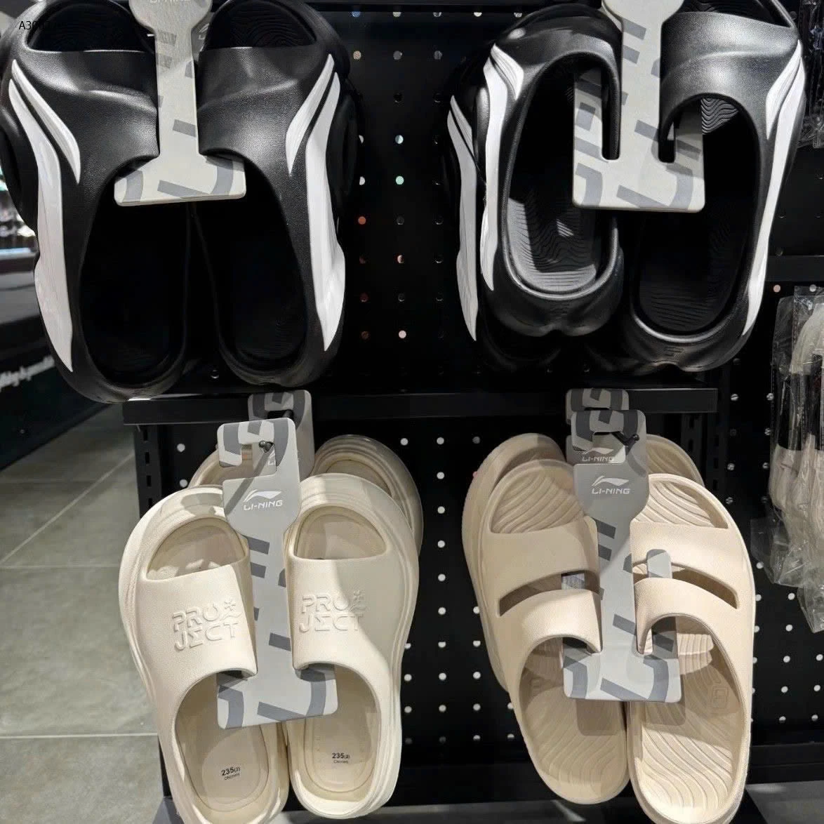 Dép đúc Lining-sỉ 345k