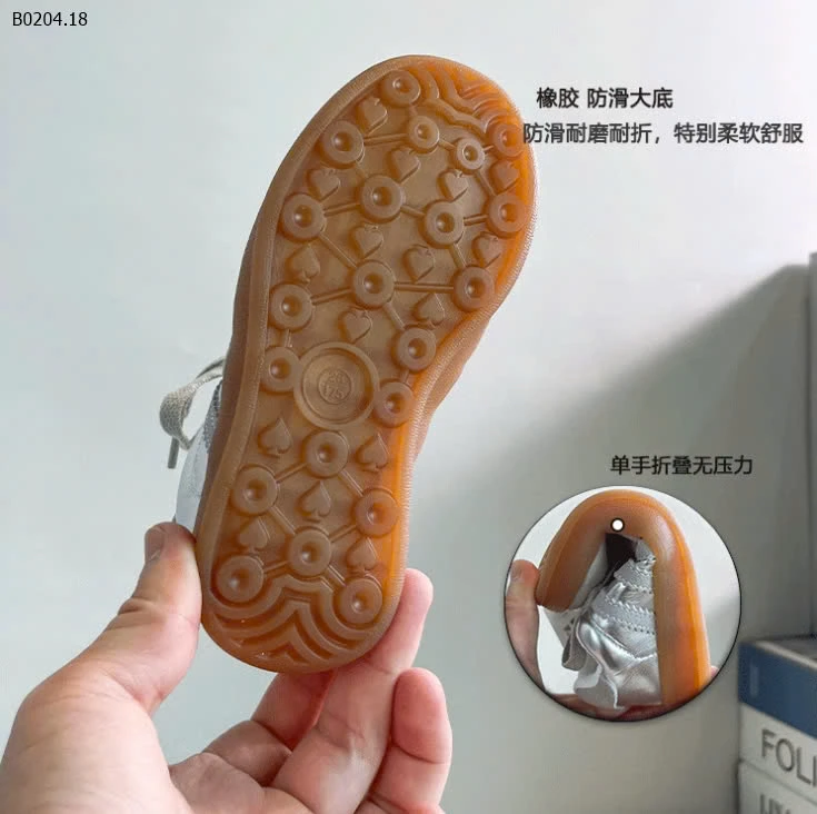 Giày thể thao cho bé-sỉ Sz 15-20 : 166k            Sz 21-25 : 174k 