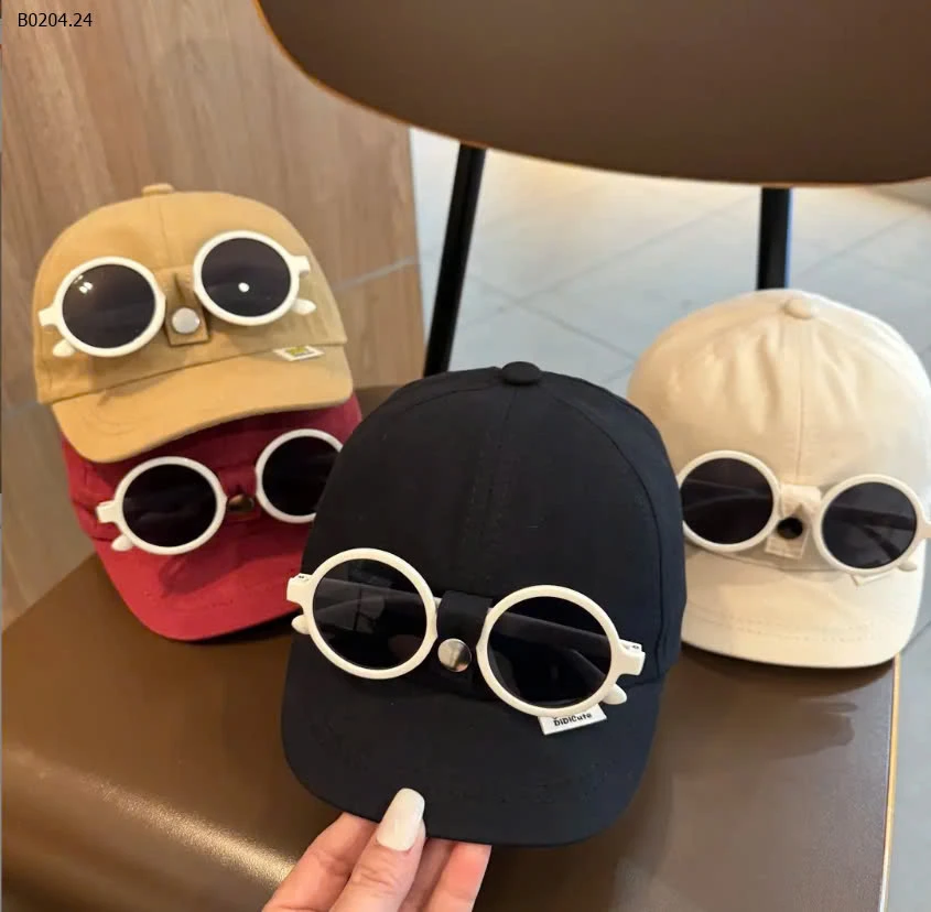 Mũ kèm luôn kính -sỉ 60k