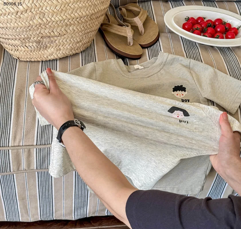 ÁO PHÔNG XÁM CỘC TAY CHO BÉ-sỉ 110k