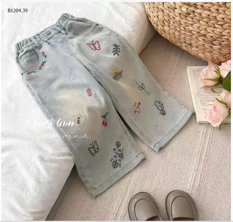 JEAN THÊU HOA XINH -sỉ 127k