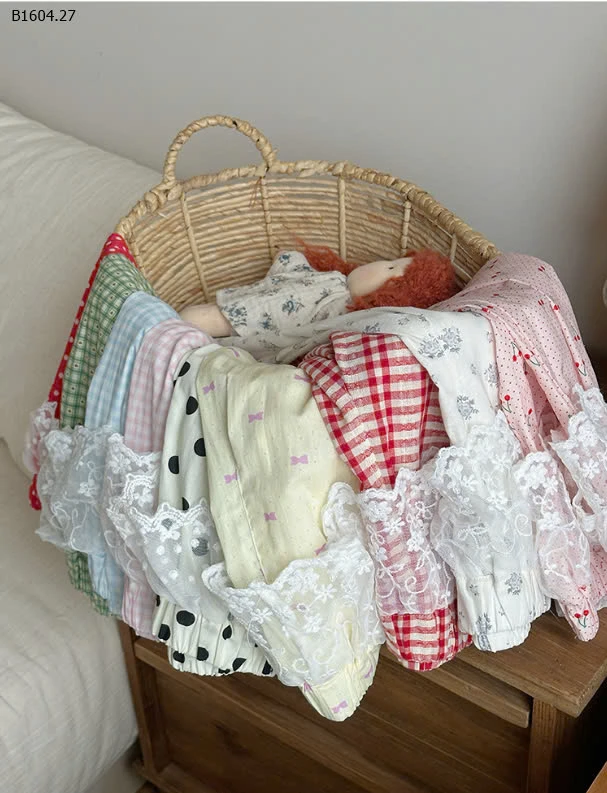 Quần ren kẻ sọc cho bé -Sỉ 110k