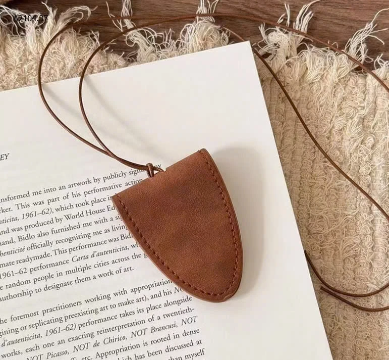 Kẹp kính đeo cổ -sỉ 48k