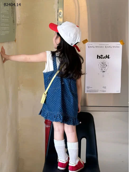 SET ÁO THUN MIX YẾM DENIM CHẤM BI BG-sỉ Áo : 119k           Yếm : 191k 