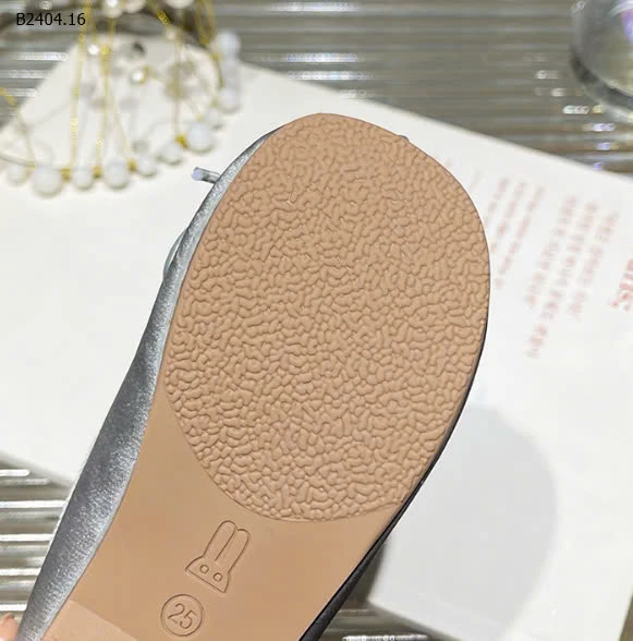 DÉP SỤC CHO BÉ GÁI-sỉ 264k