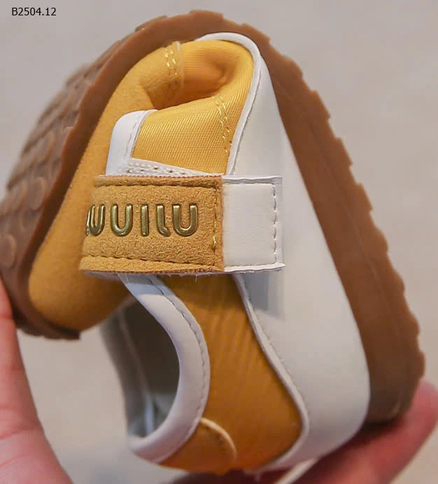 GIÀY THỂ THAO QUAI DÁN CHO BÉ-sỉ Sz 23-25 : 141k            Sz 26-30 : 151k             Sz 31-36 : 162k 