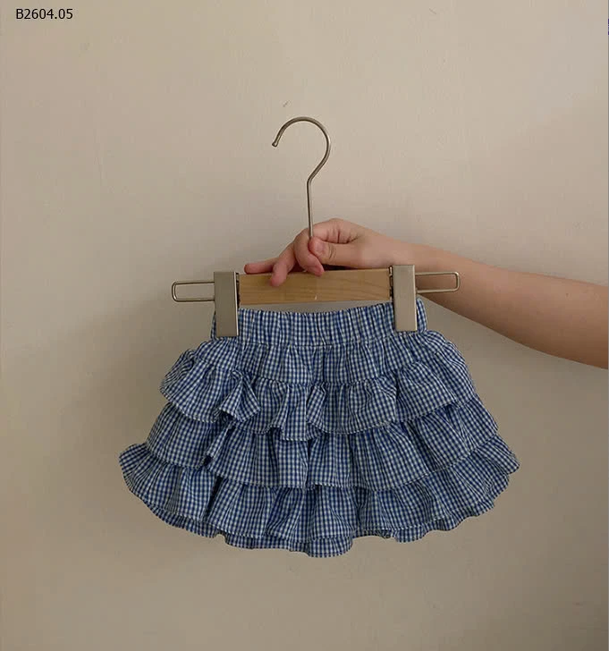 SET ÁO THUN ĐÍNH NƠ + CHÂN VÁY CARO TẦNG XÒE BÉ GÁI-sỉ Áo : 118k            Váy : 164k 