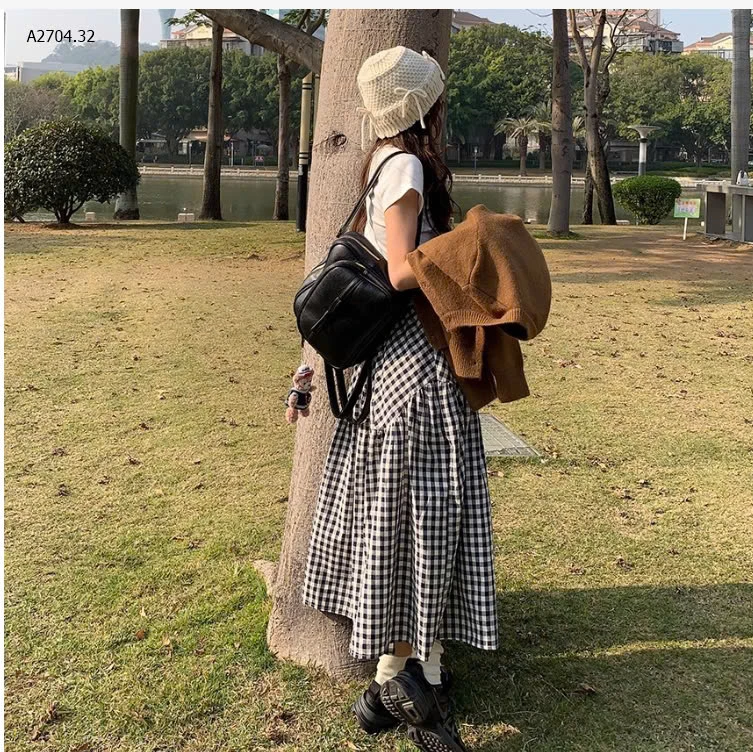 CHÂN VÁY KẺ  ANNA-sỉ 175k