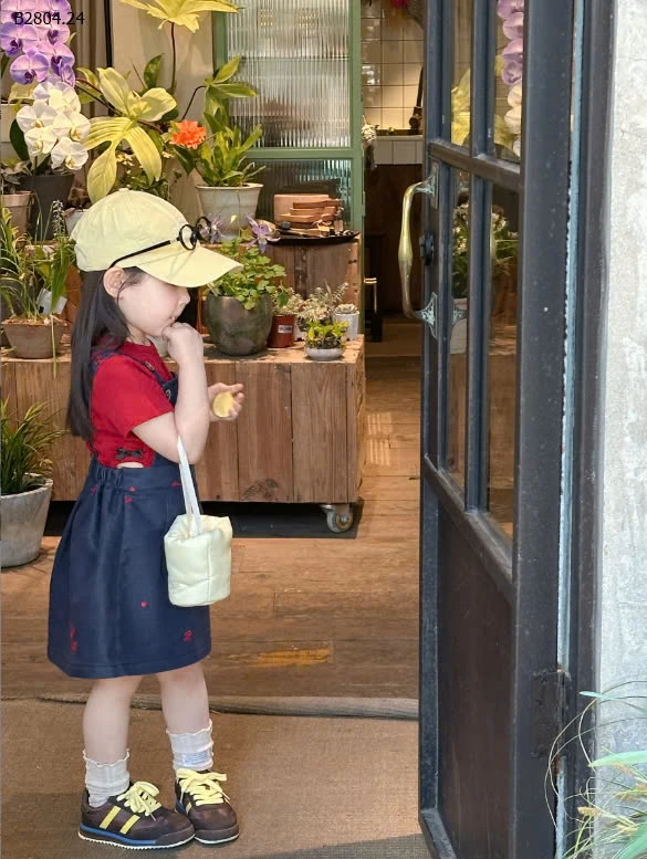 Set áo phông mix yesm jean nơ cho bé -sỉ Áo : 119k           Váy : 194k 