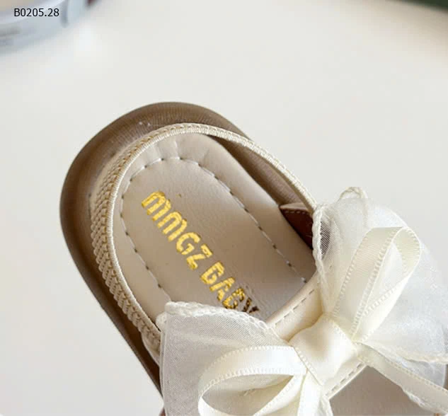 SANDAL XỎ NGÓN ĐÍNH NƠ BG-sỉ Sz 21-25 : 132k            Sz 26-30 : 142k             Sz 31-35 : 152k 