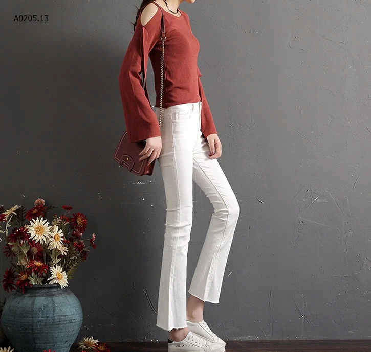 JEAN ỐNG LOE -sỉ trắng, xanh nhạt : 167k /  đen, xanh đậm : 160k 