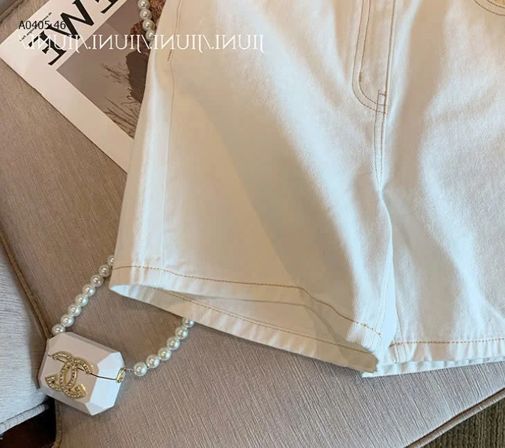 Quần sooc trắng thêu gấu-sỉ 120k