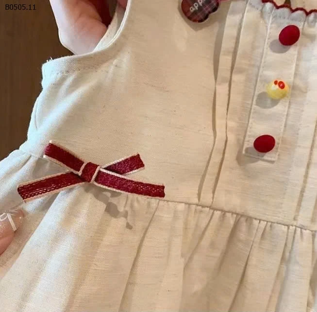 Váy xinh cho bé thêu bên -sỉ 97k