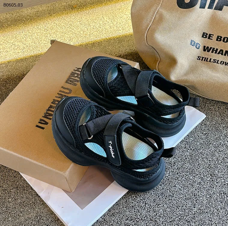 GIÀY THỂ THAO THOÁNG KHÍ QUAI DÁN BG-sỉ Sz 24-31 : 170k           Sz 32-37 : 180k