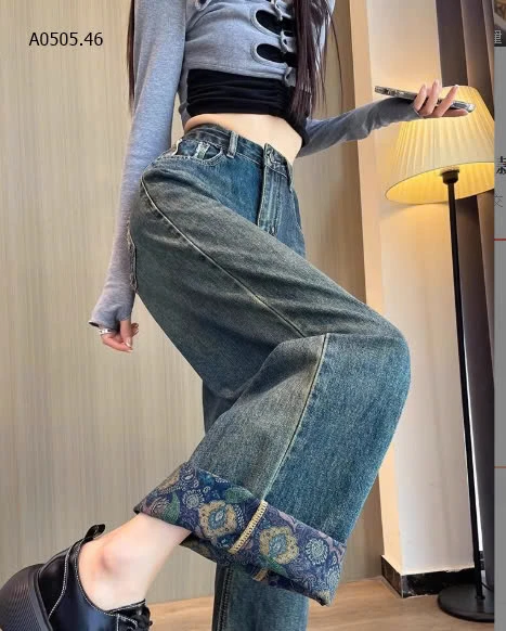 QUẦN JEAN SUÔNG GẤU IN HOA -sỉ 175k