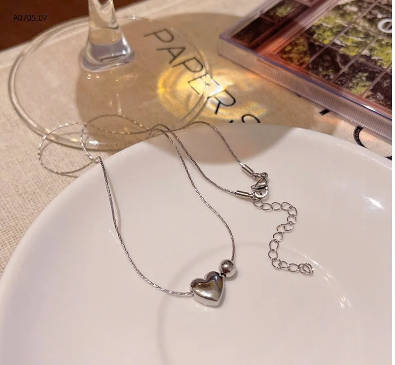 VÒNG CỔ TRÁI TIM CHO NỮ -sỉ 33k