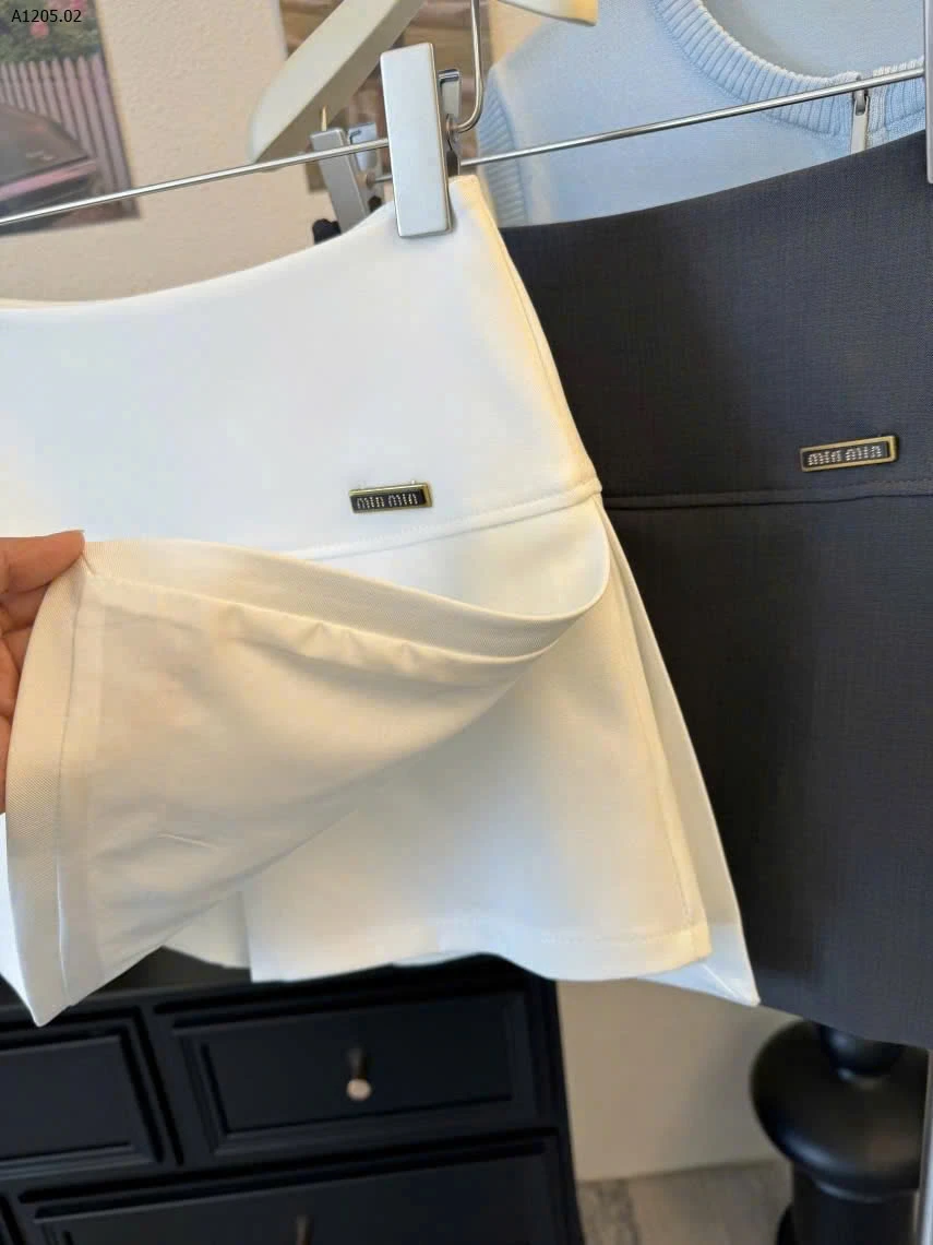 QUẦN VÁY XẺ TÀ CHO NỮ HÃNG ANNA- sỉ 165k