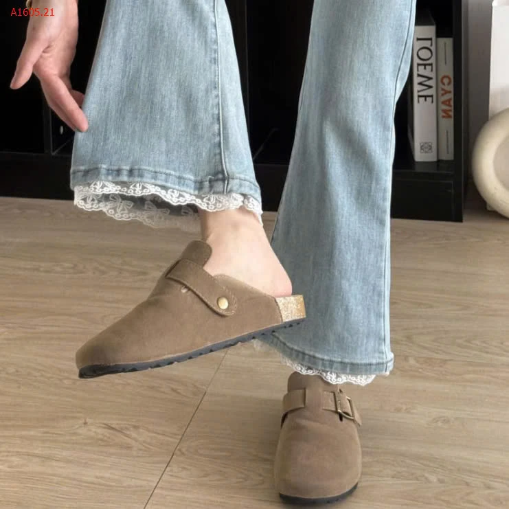 QUẦN JEAN ỐNG LOE GẤU REN -sỉ 168k