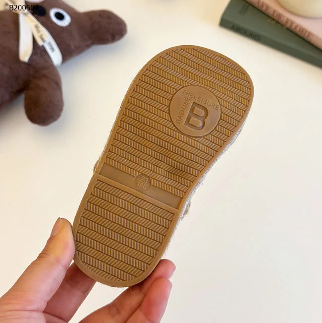 Sandal cói diện hè cho bé  - sỉ sz 21-25: 36k sz 26-30: 144k