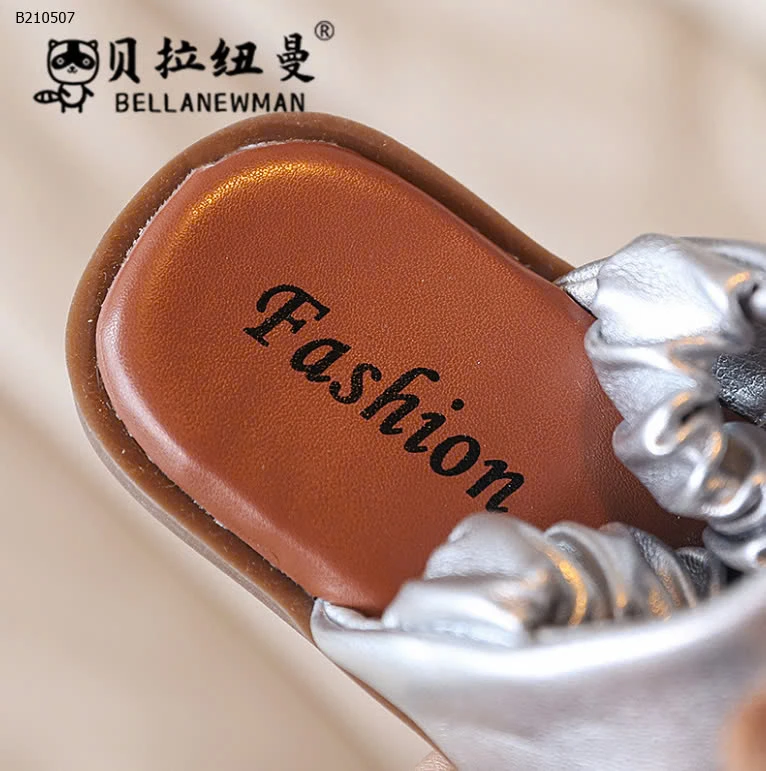DÉP XỎ NGÓN SANDAL QUAI SAU CHO BÉ   - Sỉ sz 23-28 : 125k  sz 29-34 : 135k 