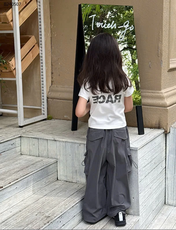 ÁO THUN NGẮN TAY AMBB BÉ GÁI - Sỉ giá sz 90-150 : 90k  sz 160: 99k  sz 170 : 109k 