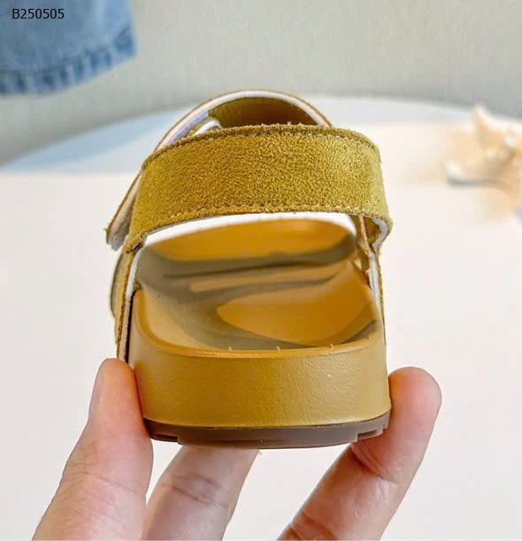 DÉP SANDAL CHO BÉ -Sỉ giá  sz 23-27: 141k  sz 28-34: 151k 