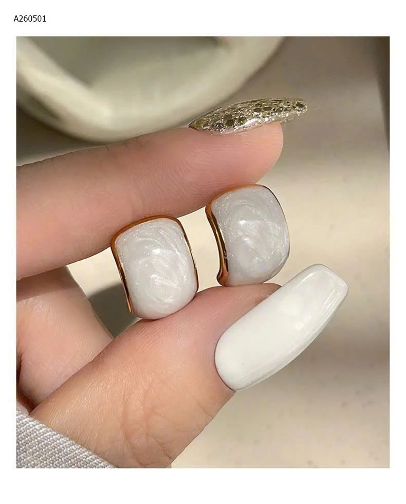 Set 7 đôi bông tai ngọc trai S925 HongKong style - sỉ 198k