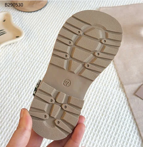 Sandal thời trang – điểm nhấn cho outfit của bé- sỉ sz 26-30: 130k sz 31-36: 139k