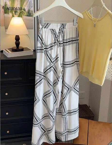 QUẦN SUÔNG ỐNG RỘNG HỌA TIẾT ANNA-Sỉ 209k