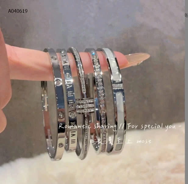 VÒNG TAY HỢP KIM NỮ THANH LỊCH   - sỉ 45k