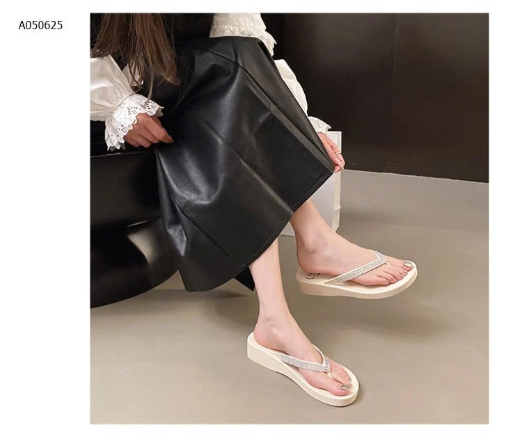 DÉP TÔNG XỎ NGÓN QUAI ĐÍNH ĐÁ NỮ- sỉ 62k